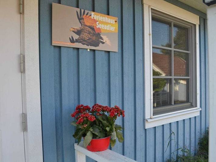 Ferienhaus in Userin mit Schwimmbecken in Badestrand Userin, Userin