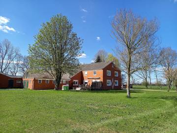 Ferienhaus für 8 Personen, mit Ausblick und Terrasse sowie Garten in Rhauderfehn