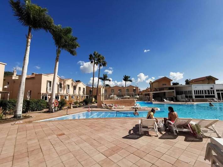 Villa pour 3 personnes, avec bassin pour enfant et piscine ainsi que jardin et vue à Maspalomas - 2