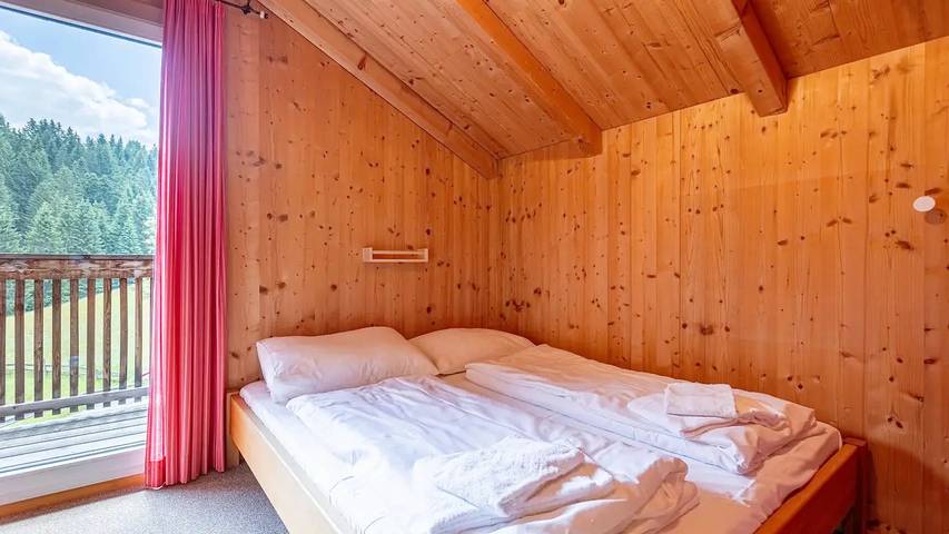 Ferienhaus für 7 Personen, mit Balkon und Pool sowie Sauna in Annaberg-Lungötz