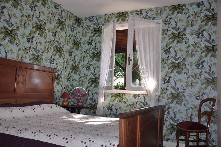 Location de vacances pour 9 personnes, avec jardin et terrasse à Chenac-Saint-Seurin-d'Uzet - 4