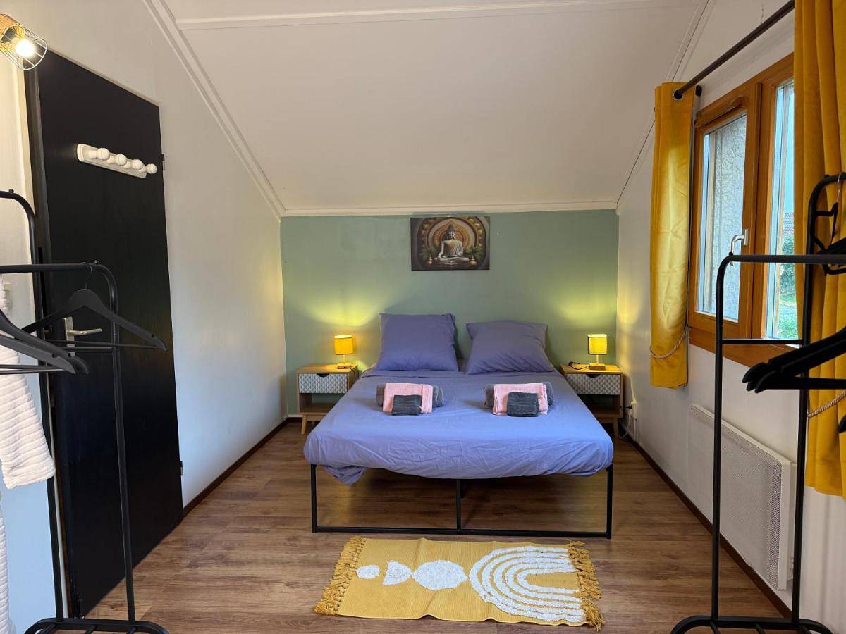 Villa 6 personnes dans résidence avec piscine et tennis in Lombez, Gers