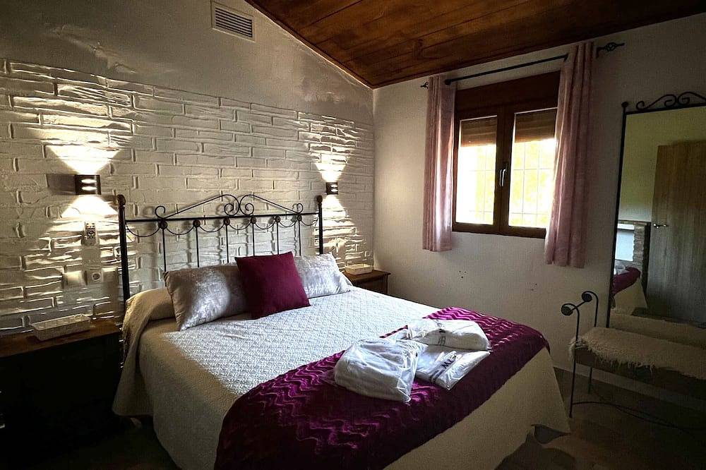 Casa independiente con historia y calidad, ideal para aventuras en la Sierra de Cazorla y Castril in El Almicerán, Cazorla