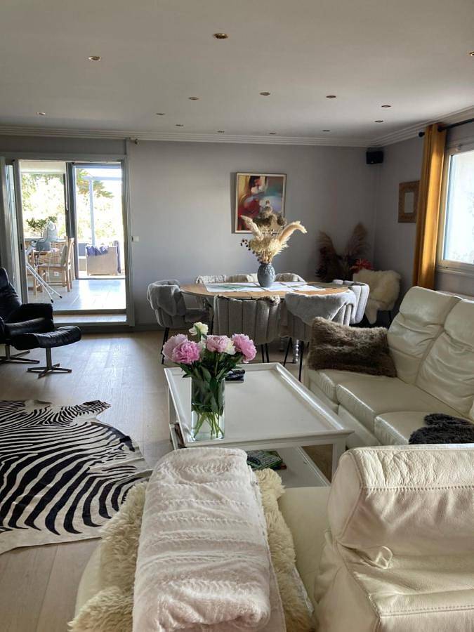 Three-Bedroom Villa in Coudeville-sur-Mer, Région de Coutances