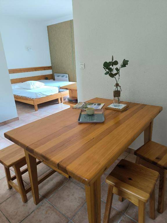 Appartement entier, Appartements indépendants dans chalet en Auvergne in Chomelix, Parc Naturel Régional Livradois-Forez