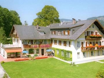 Hotel für 3 Personen, mit Garten und Balkon sowie Seeblick im Salzkammergut