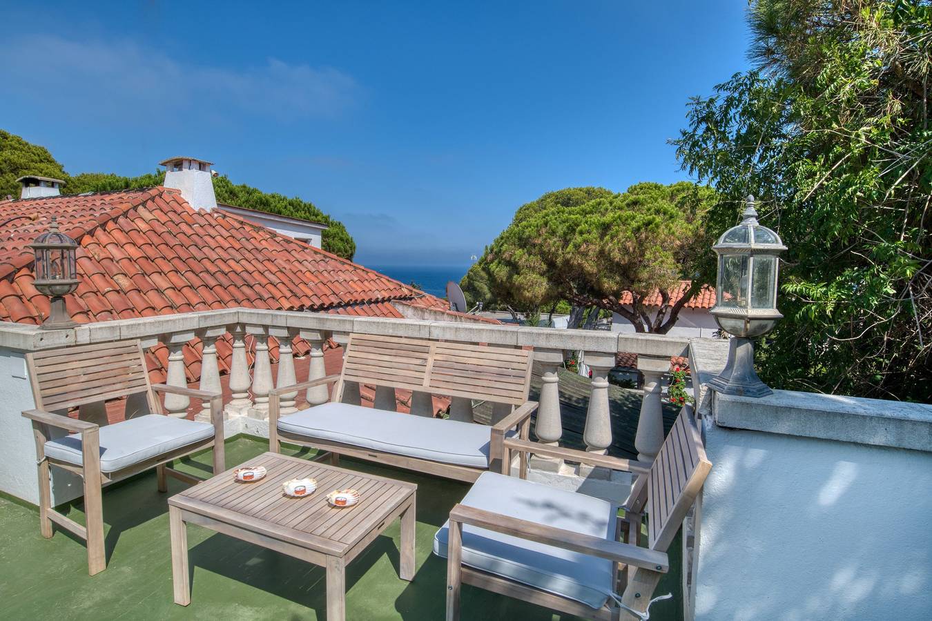 Apartamento entero, Apartamento con terraza y vistas al mar, piscina, Wi-Fi y jardín in Calonge, Costa Brava
