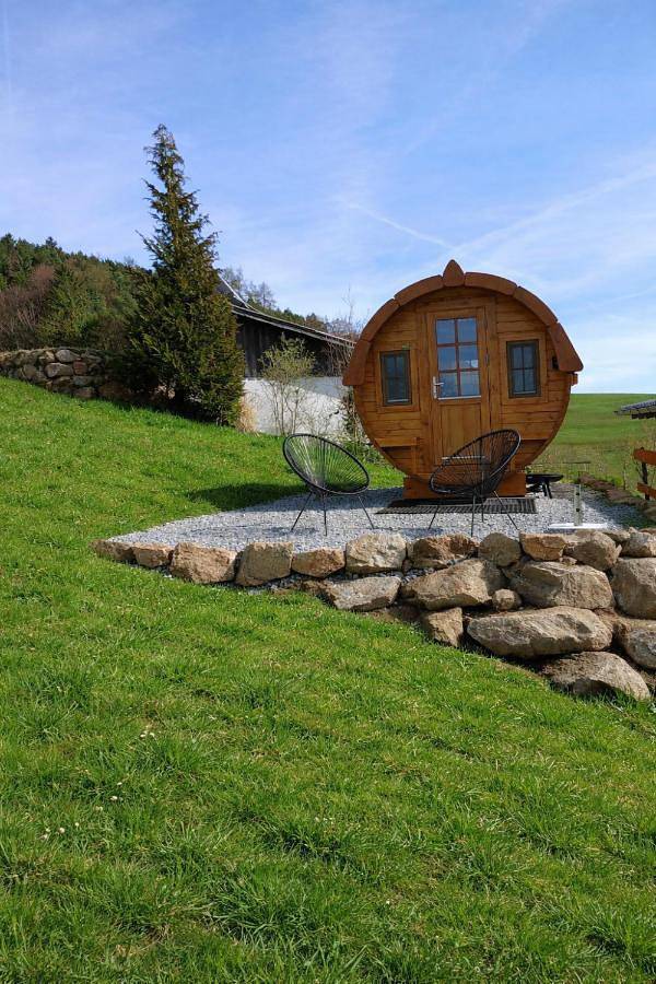 Glamping voor 2 personen, met tuin en uitzicht in Beieren
