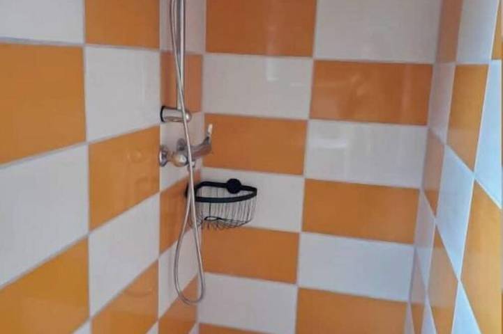 Gîte pour 4 personnes, avec jardin et terrasse à Rostrenen - 4