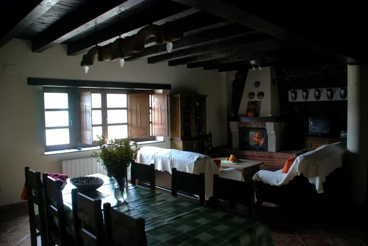 Maison de campagne pour 22 personnes, avec jardin et vue, animaux acceptés - 1
