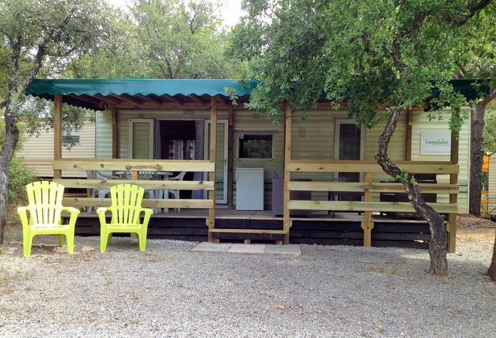 Camping pour 4 personnes, avec jardin ainsi que terrasse et vue, animaux acceptés à Roquebrune-sur-Argens