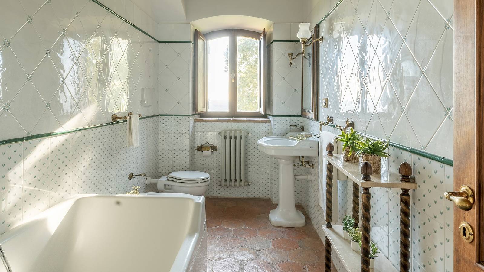 Villa für 12 Personen mit Whirlpool in Guardea, Terni Provinz