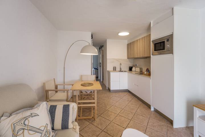 Entire apartment, Plaza del Faro 35 Apartment – Sea Views and Tranquility in Cala en Bosc, Ciutadella