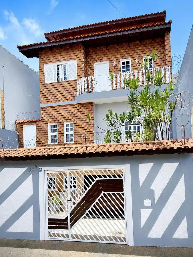 Casa de vacaciones para 18 personas, con vistas y jardín - 1