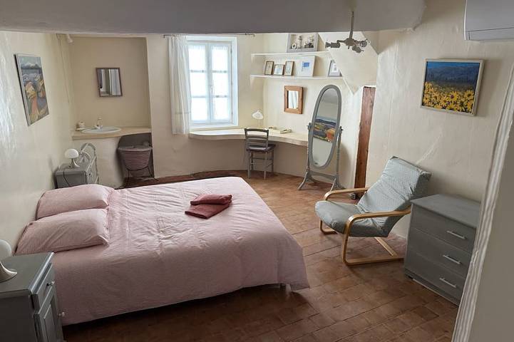 Location de vacances pour 6 personnes, avec Terrasse à Villes-sur-Auzon - 2