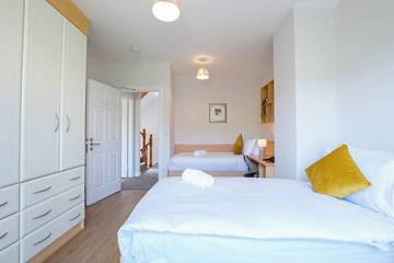 Holiday Home for 6 People in St Nicholas, Galway, Photo 4