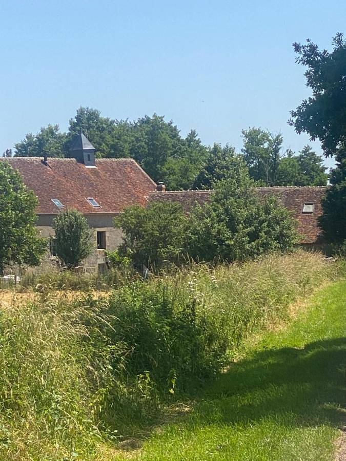 Location de vacances pour 3 personnes, avec jardin et terrasse à Lurcy-le-Bourg - 3