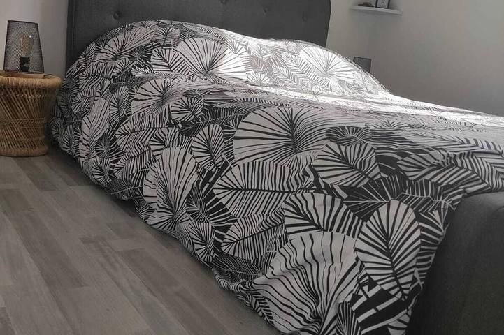 Gîte pour 4 personnes, avec jardin et terrasse, animaux acceptés dans Plage du Veillon - 2