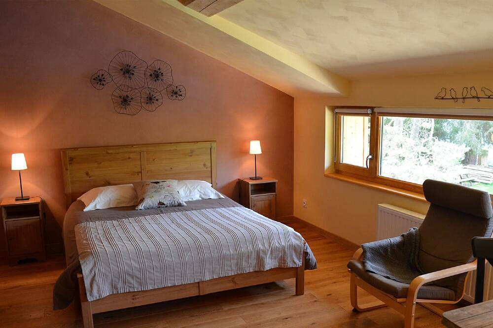 Chambre Perle-Queen-Habitación con desagüe-Superior-Vista al Lago in Monlet, Parque Natural Regional Livradois-Forez