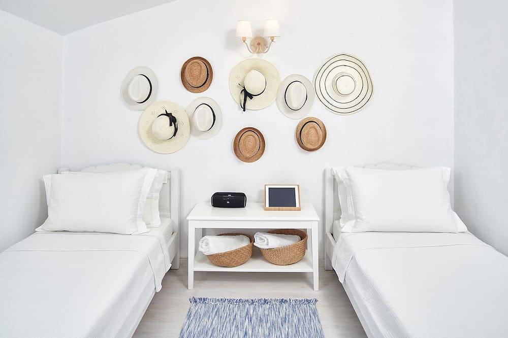 Private Luxury Villa with Panoramic View  -  Villa Eleven in Sporaderne