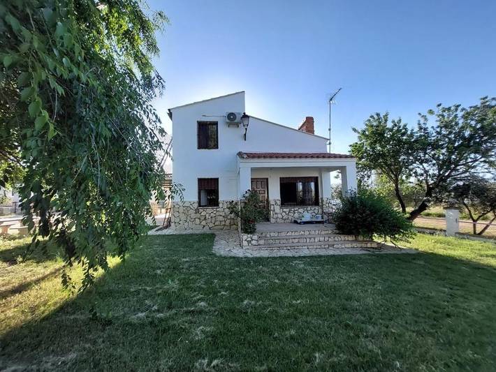 Casa rural para 10 personas, con Terraza y Jardín además de Piscina y Vistas al lago en La Serena - 4