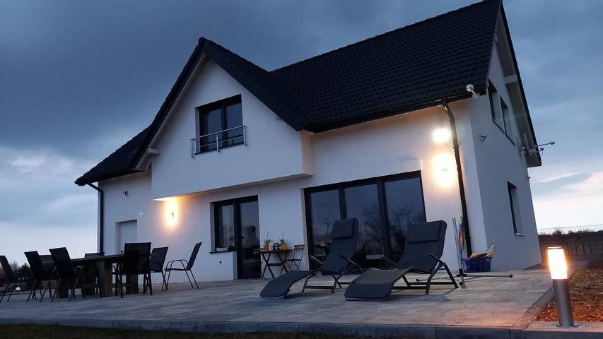 Ferienhaus für 12 Personen, mit Garten und Whirlpool sowie Terrasse und Sauna - 1
