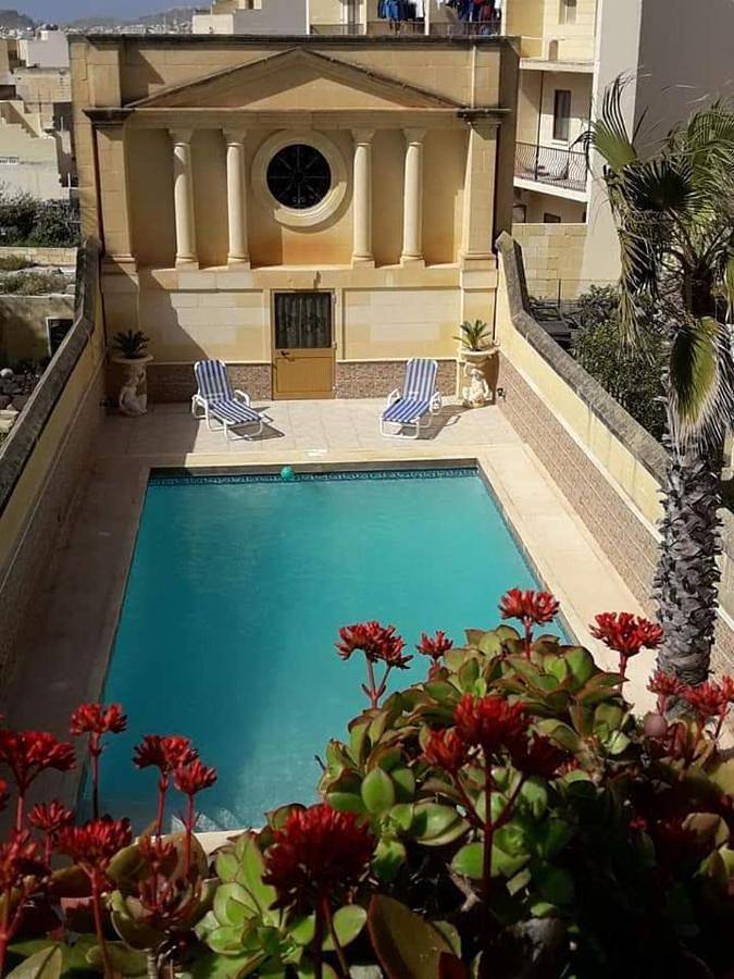 Maison d’hôte pour 2 personnes, avec Terrasse et Piscine dans Sannat