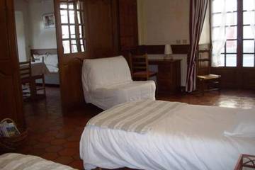 Maison De Vacances pour 5 Personnes dans Vitrac (Cantal), Massif central, Photo 1