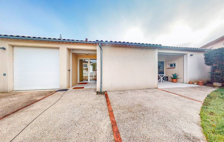 Location de vacances pour 6 personnes, avec terrasse et jardin à Prayssac - 2