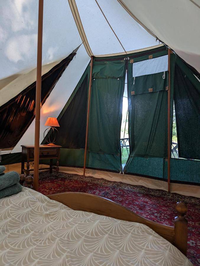 Tente pour 2 personnes, avec jardin ainsi que vue et terrasse dans la Creuse - 2