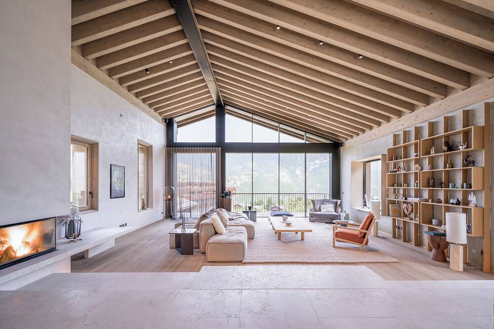 Modern ski chalet in Courchevel  Chalet Celeste in Courchevel 1300 (Le Praz), Saint-Bon-Tarentaise