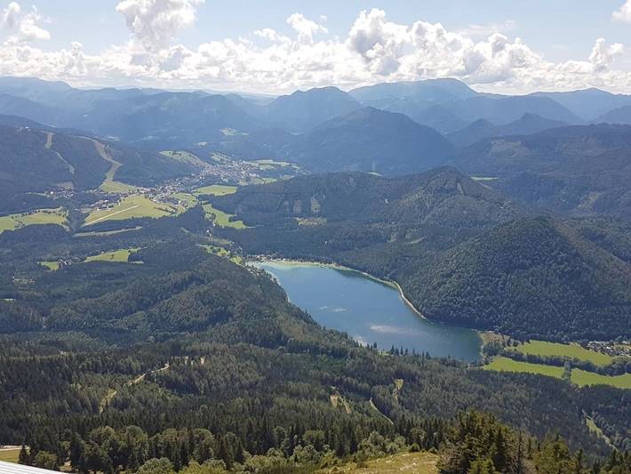 Ferienwohnung für 6 Personen, mit Balkon und Terrasse sowie Garten und Ausblick