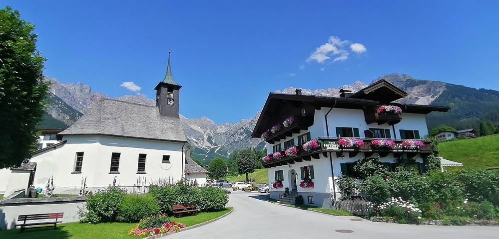 Ferienwohnung für 8 Personen, mit Balkon in Maria Alm
