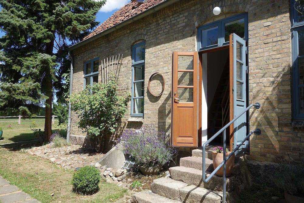 Ferienunterkunft \"Verwalterhaus\" mit Blick auf die Pferdeweide -Gut Wittmoldt- in Wittmoldt, Südliche Ostseeküste