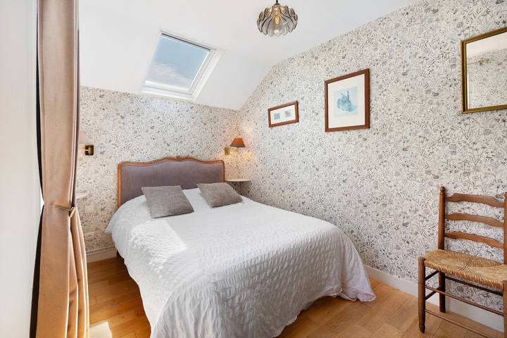Chambre d’hôtes « Les Soliers - La Tourelle » avec balcon et Wi-Fi in Étretat, Région du Havre