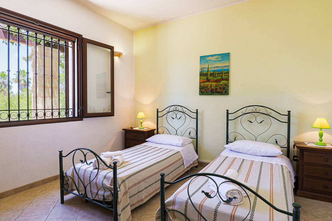 Uva Regina by Casa di Marco in Gallipoli, Golfo di Taranto