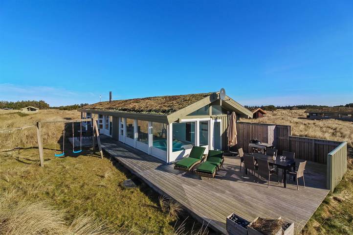 Ferienhaus für 10 Personen, mit Whirlpool und Terrasse sowie Sauna in Løkken