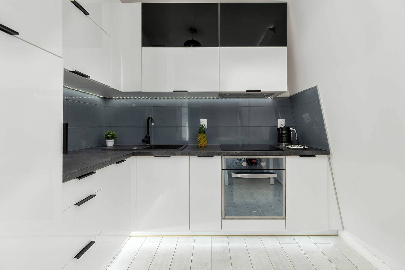Helt studio, Functional Studio in Sopot | Parking | Close to the Beach in Sopot, Trippelbyen
