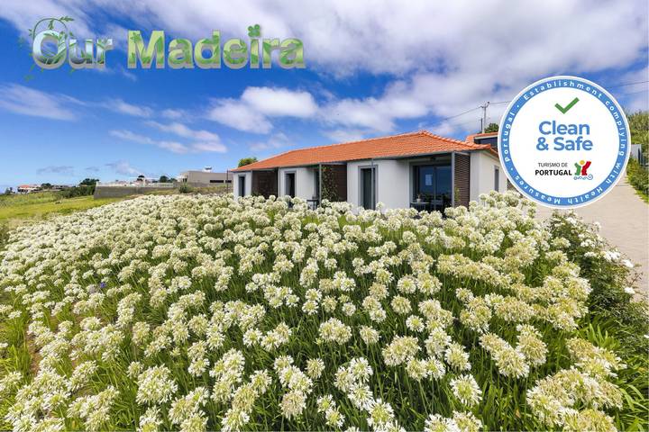 Cottage for 4 people, with Terrace and Garden as well as Pool in Madeira