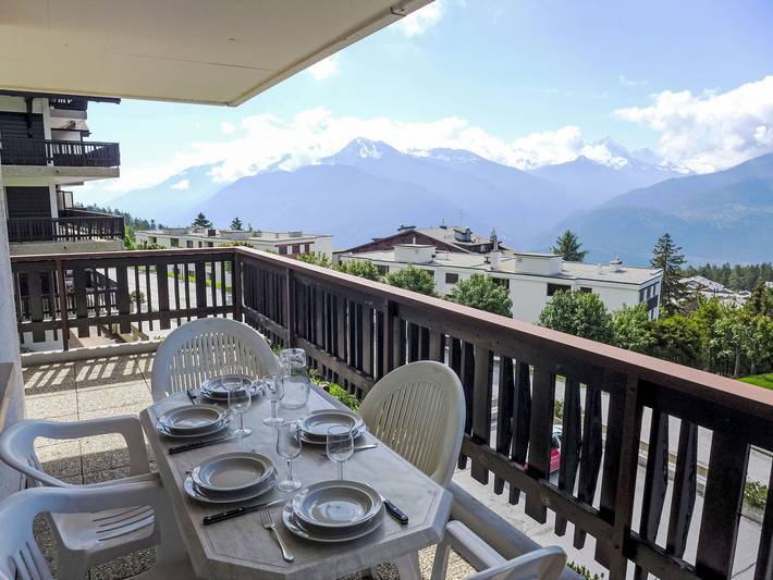 Gîte pour 5 personnes, avec balcon et vue à Crans-Montana - 2