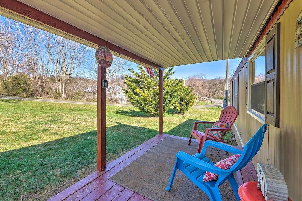 Ganze Wohnung, Waterfront Virginia Retreat w/ Canoe, Pets Welcome in Page County