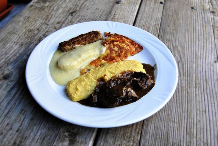 Hôtel pour 2 personnes, avec vue ainsi que jardin et sauna, animaux acceptés à Forni di Sopra - 2