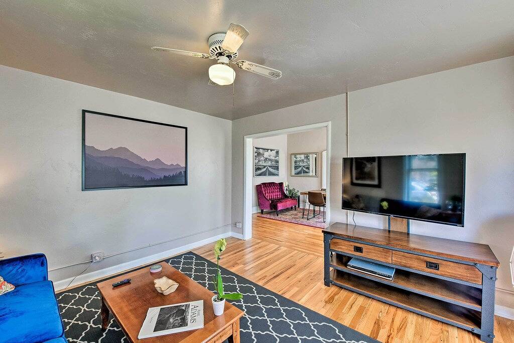 New-Downtown Buena Vista Home ½ Block von der Main St in Buena Vista, Chaffee County