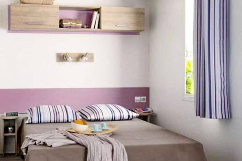 Mobilheim mit Terrasse in Luynes in Luynes, Tours und Umgebung