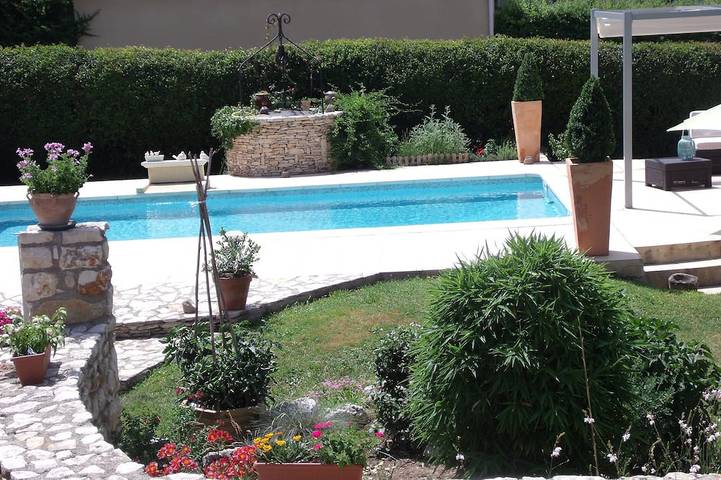 Villa pour 6 personnes, avec Terrasse et Jardin