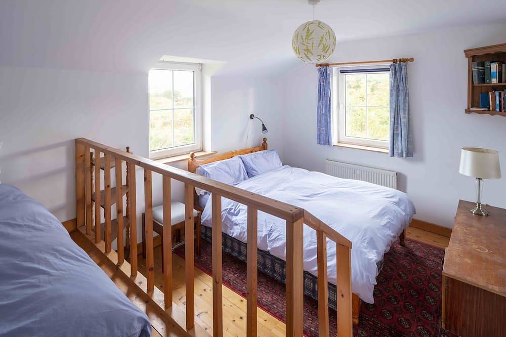 Beachside Ferienhaus in herrlicher Lage mit Blick auf den wilden Atlantikweg. in Castlecove, County Kerry