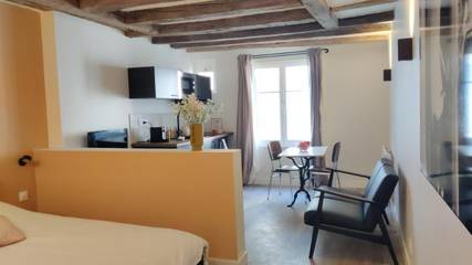 Gîte pour 2 personnes, avec vue à Chinon