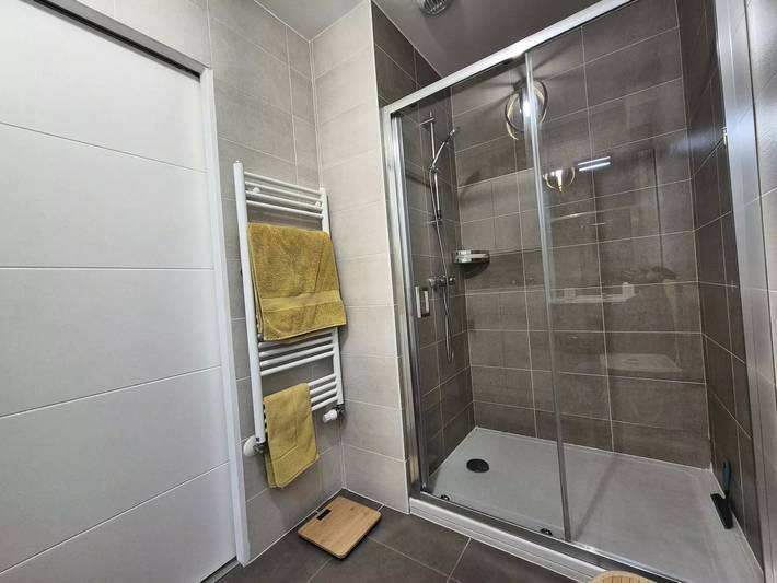 Ganze Wohnung, Chic und Cosy für diese schönen 2 Stücke! in Aix-les-Bains, Chambéry und Umgebung