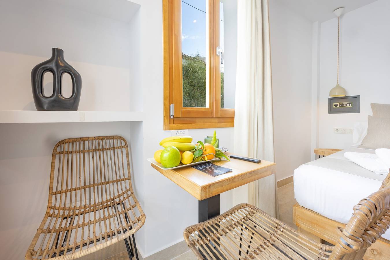 Habitación 'Altea 01' con piscina compartida, Wi-Fi y aire acondicionado. in Altea pueblo, Altea