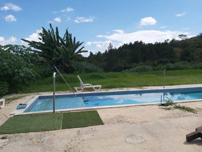 Casas e apartamentos de temporada para 14 pessoas, com piscina e terraço e ainda vista and jardim, com animais de estimação em Campo Limpo Paulista
